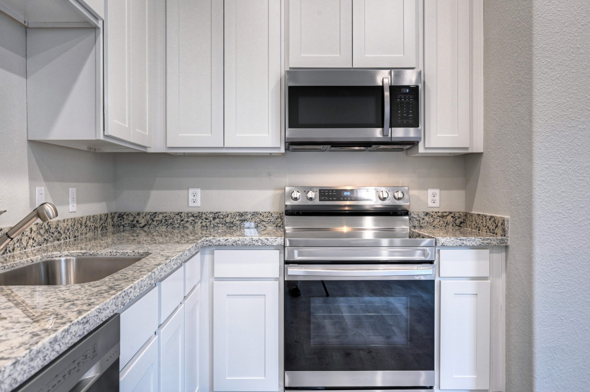 9778 Black Gum Street Property Photo 7