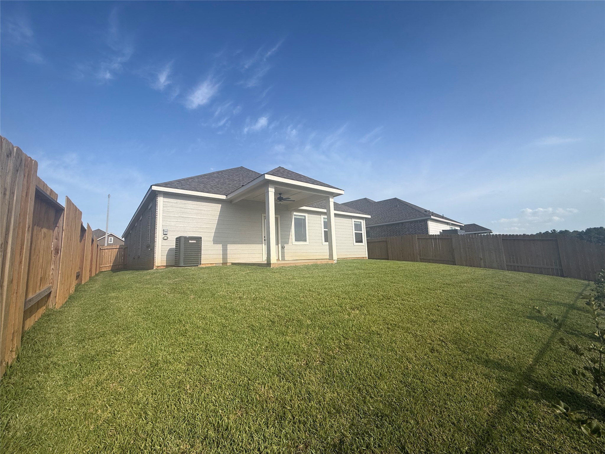 15683 Honey Cove Drive Property Photo 3