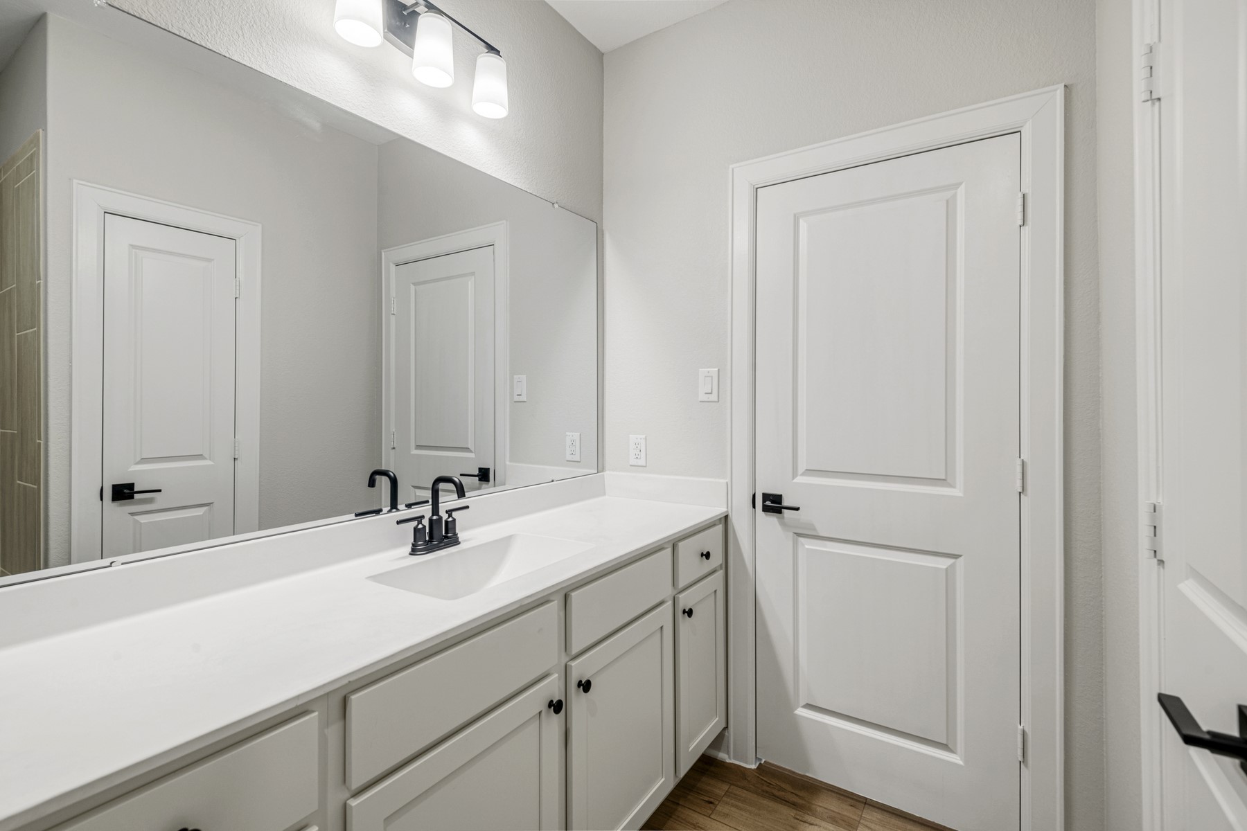 15683 Honey Cove Drive Property Photo 22