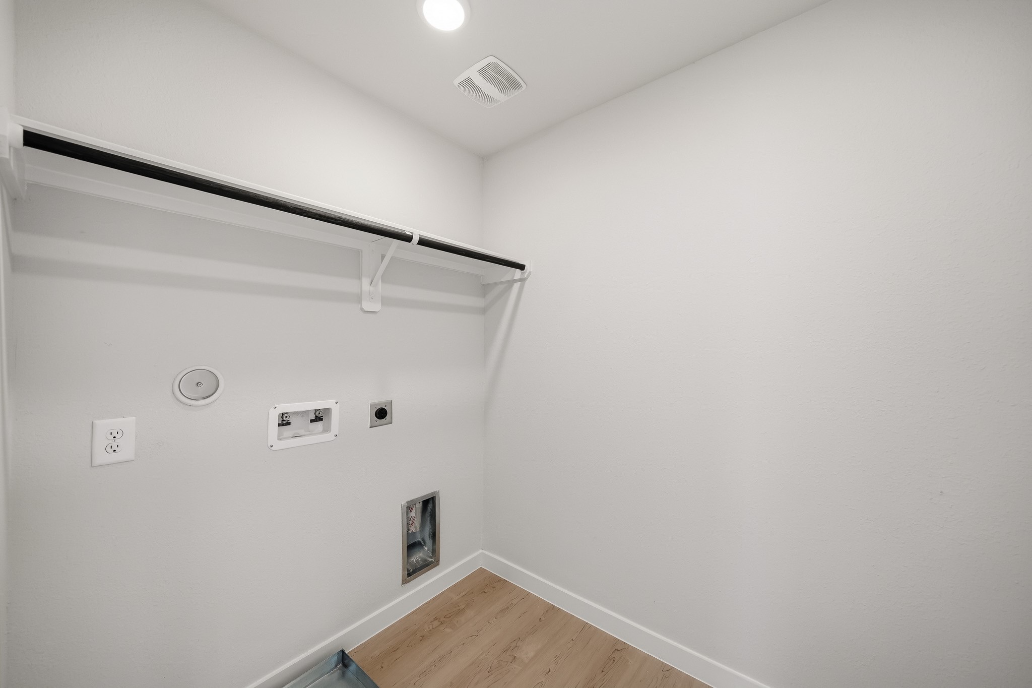 26211 Venus Trap Trail Property Photo 4