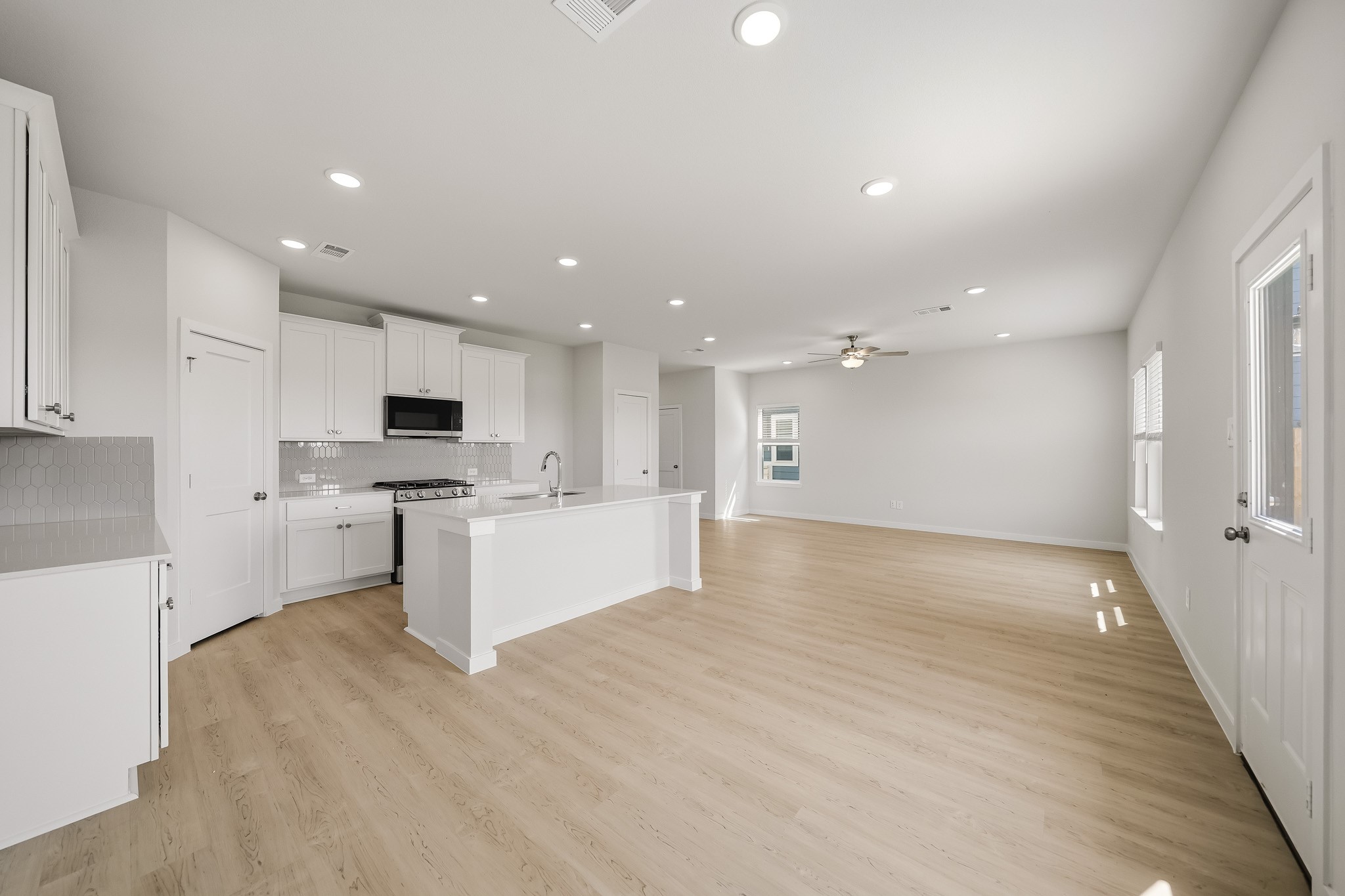 26211 Venus Trap Trail Property Photo 18