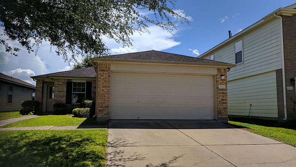 2027 James Madison Drive Property Photo 2