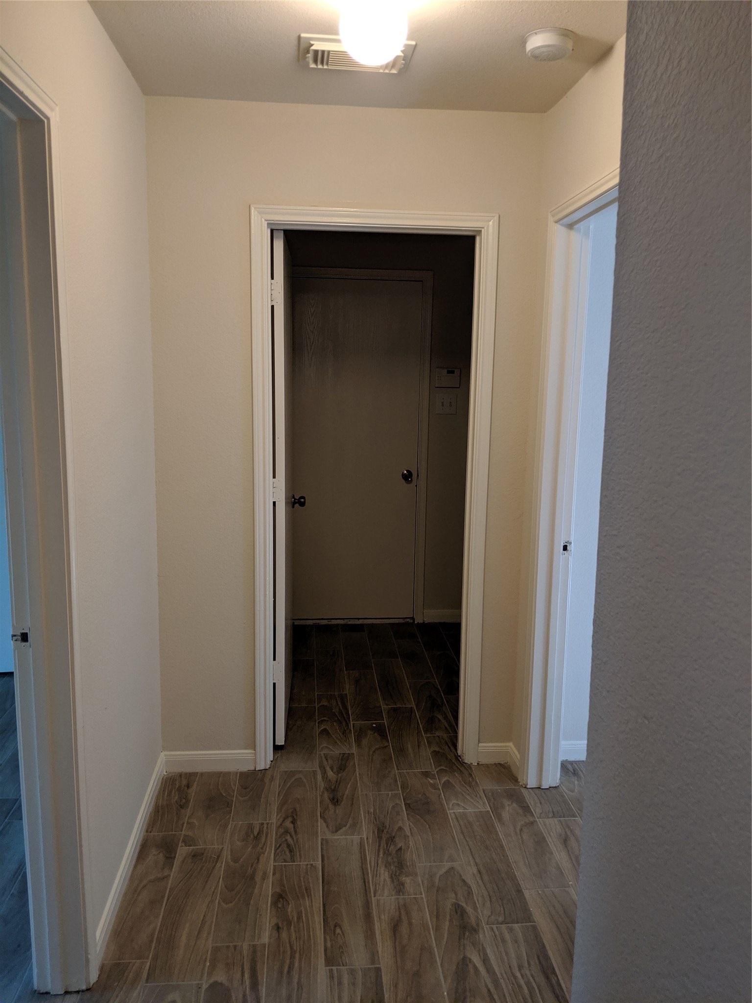 2027 James Madison Drive Property Photo 9