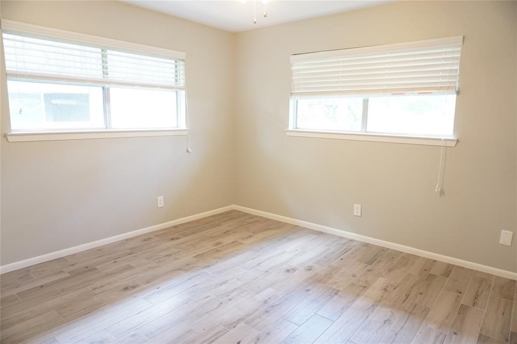 5727 Braesvalley Drive Property Photo 11