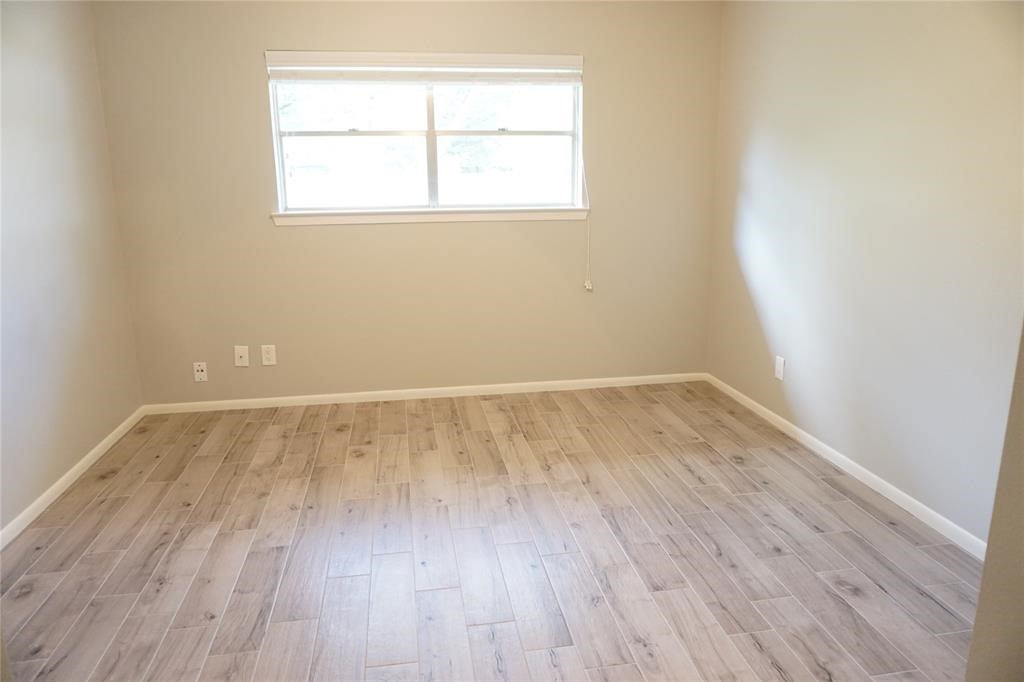 5727 Braesvalley Drive Property Photo 12