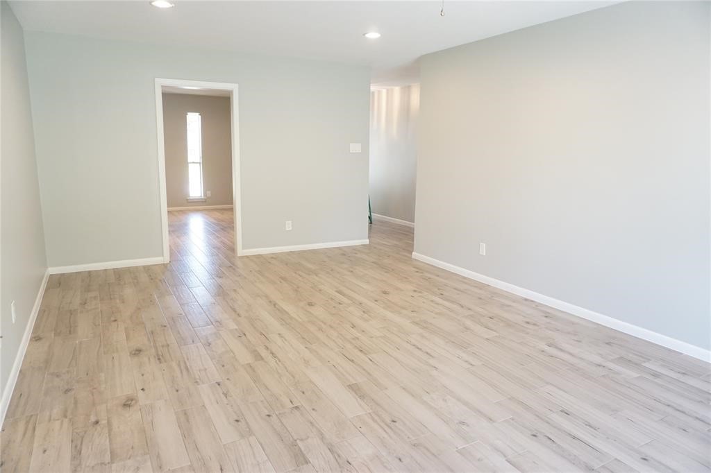 5727 Braesvalley Drive Property Photo 19