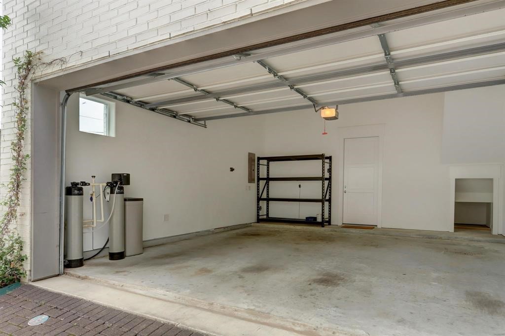 1211 Hickory Street A Property Photo 16