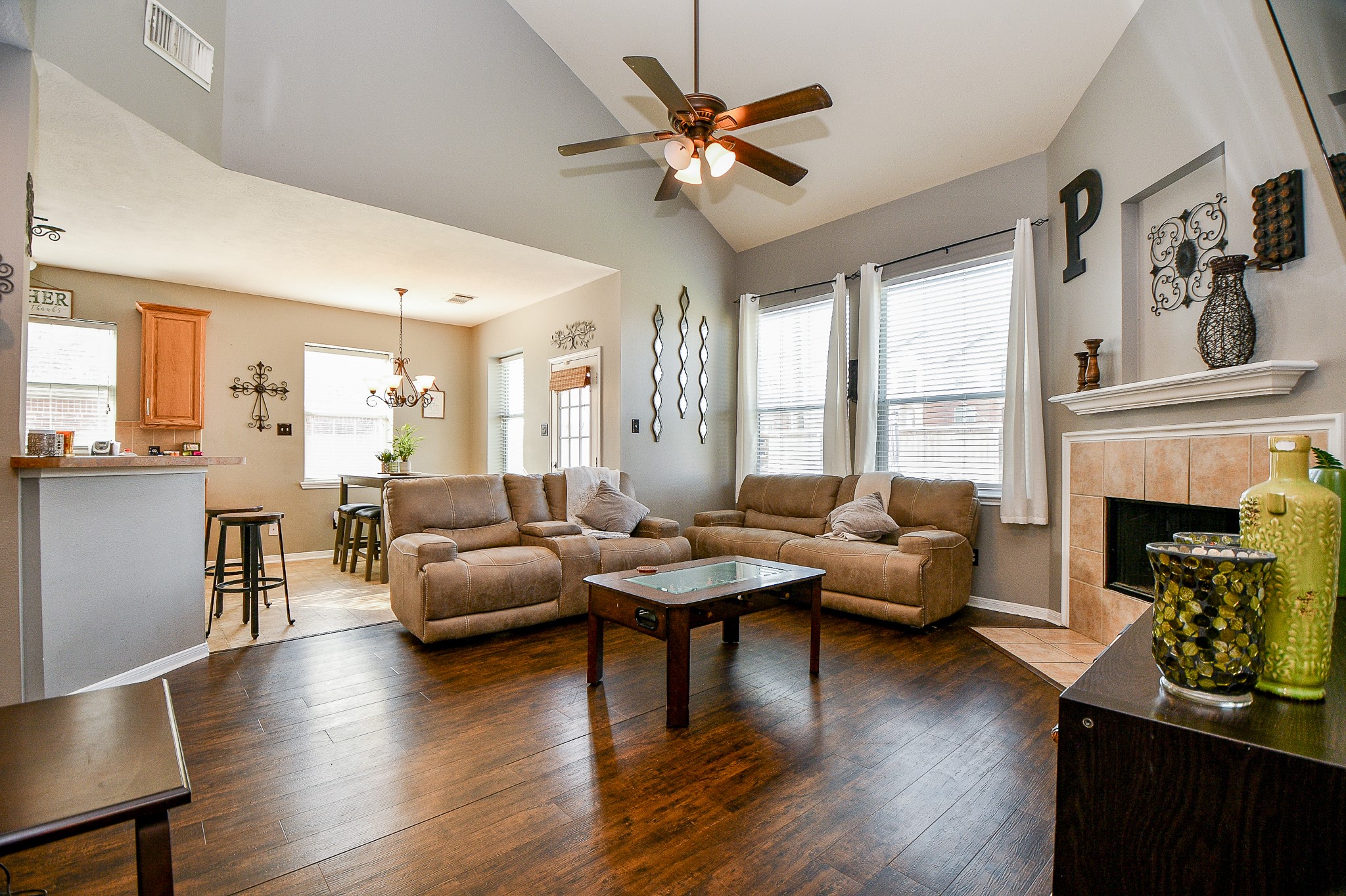 6401 Acorn Court Property Photo 1