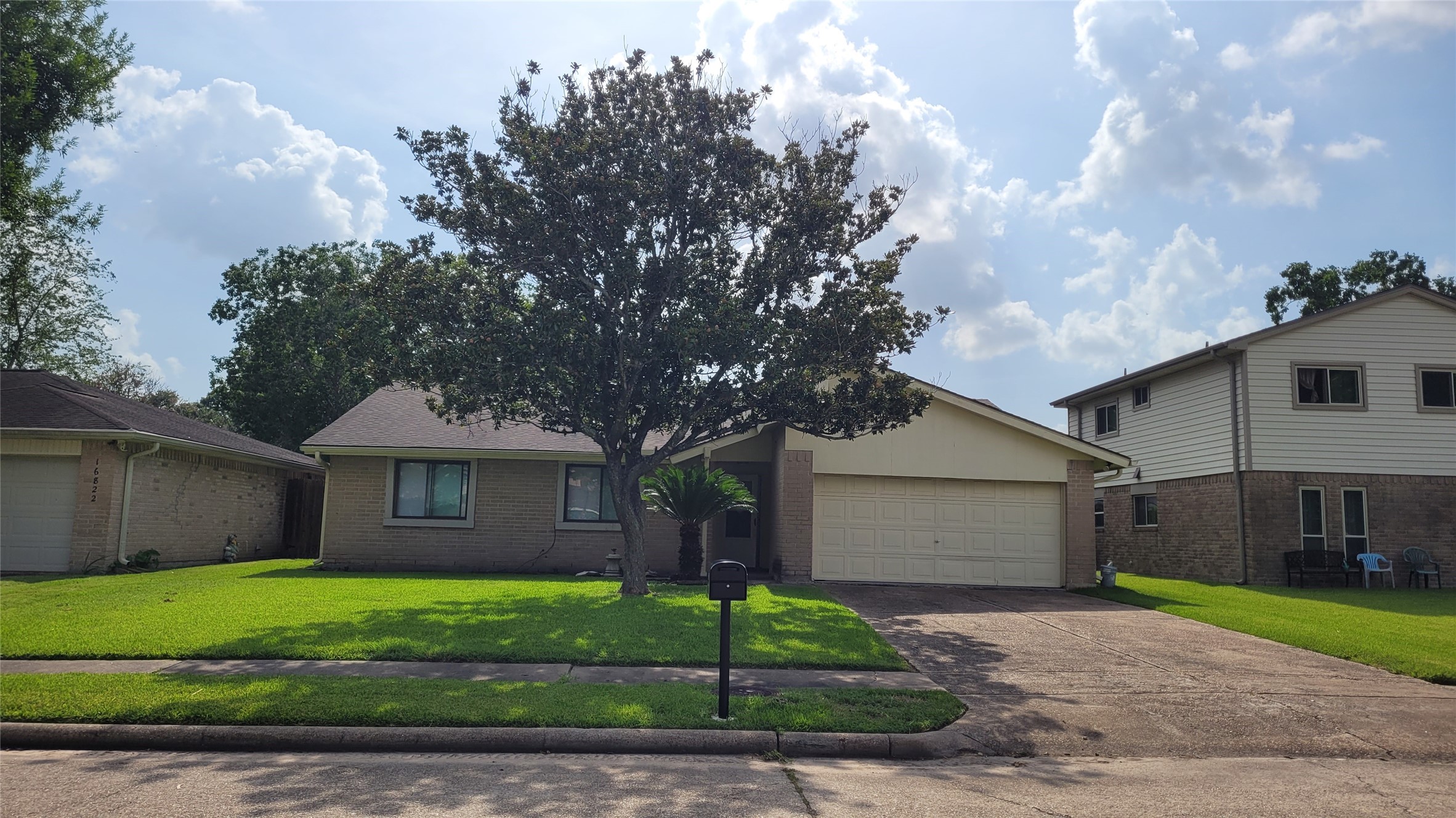 16818 Dutch Ridge Drive Property Photo 3