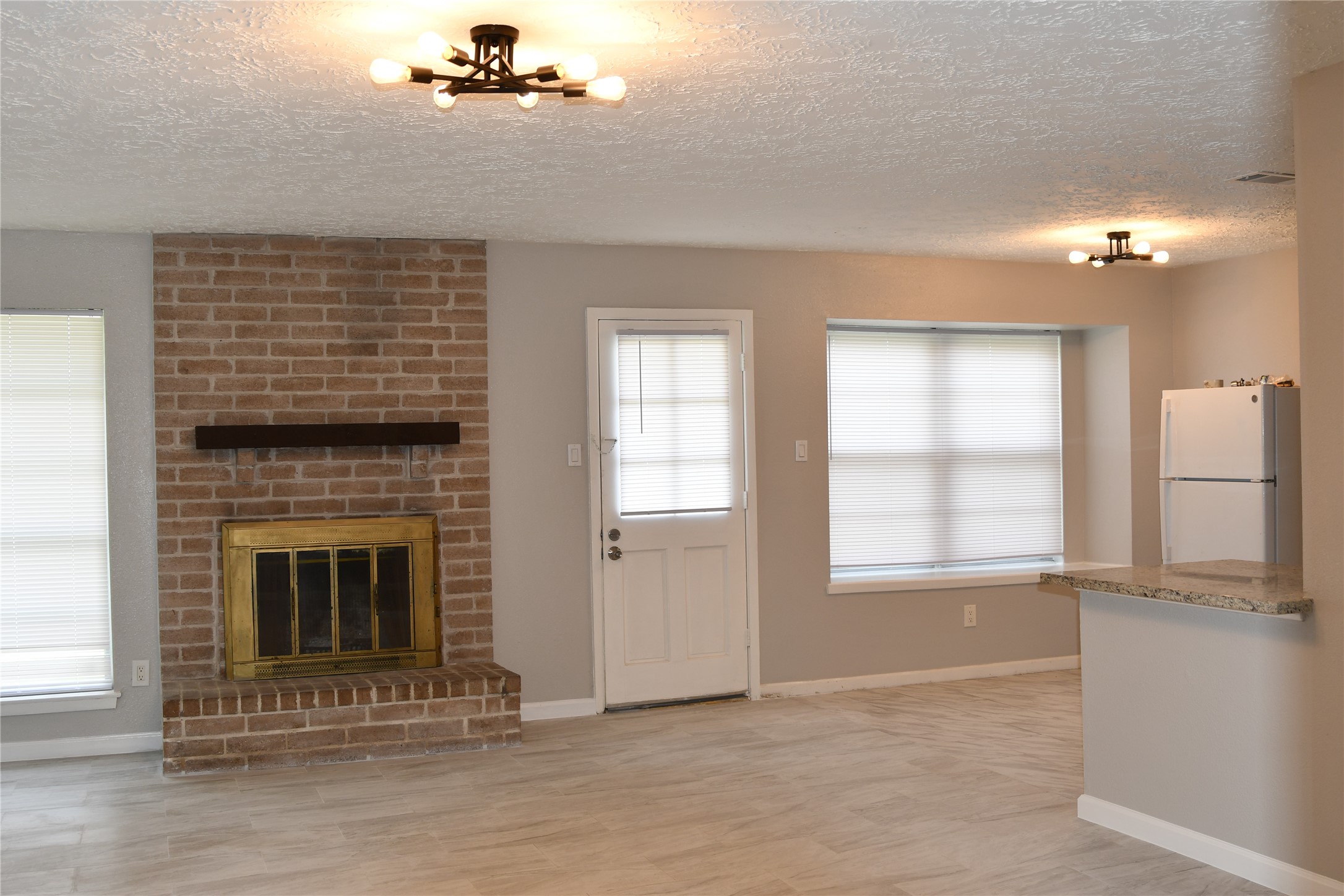 16818 Dutch Ridge Drive Property Photo 5