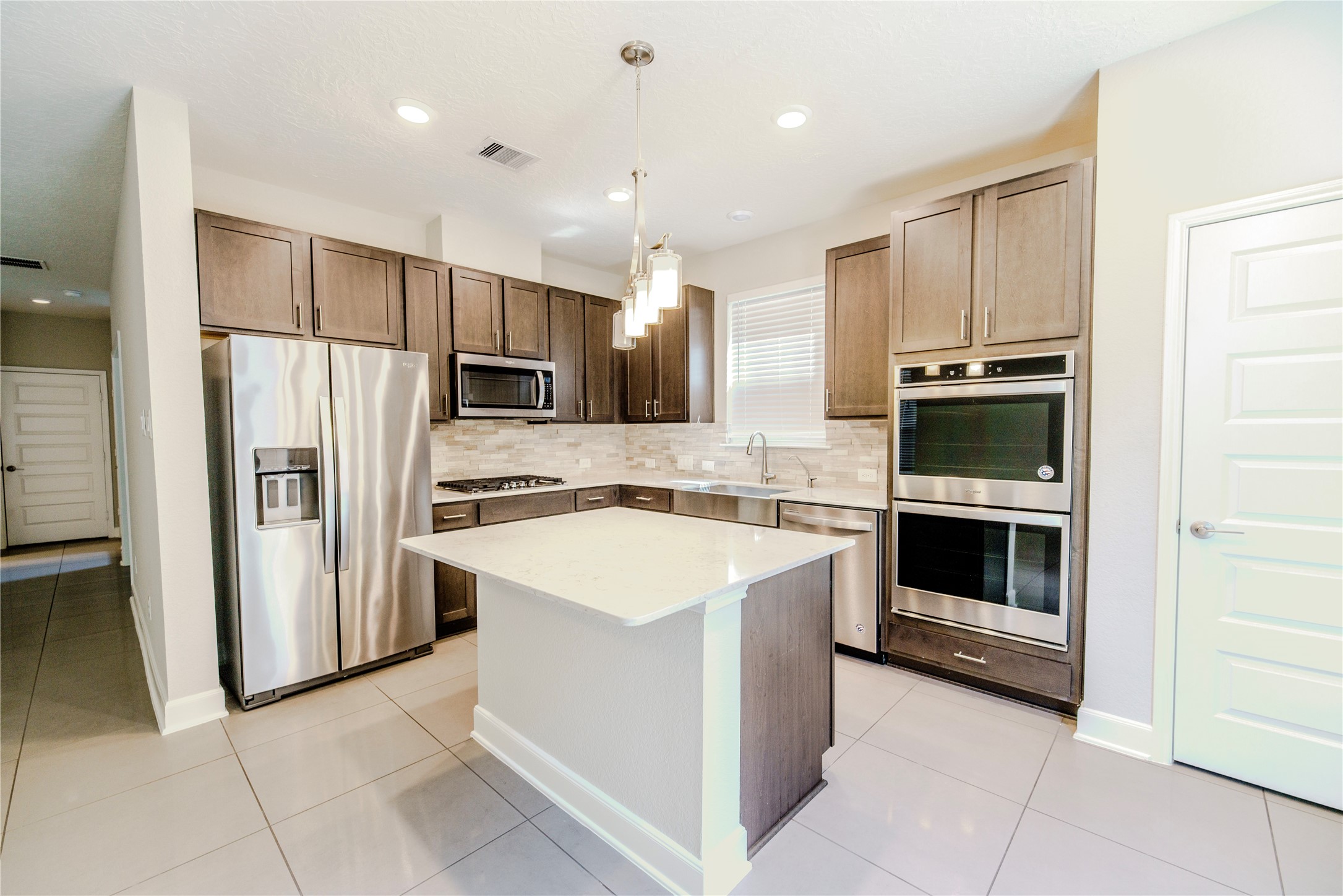 8609 Cedar Brook Point Drive Property Photo 5