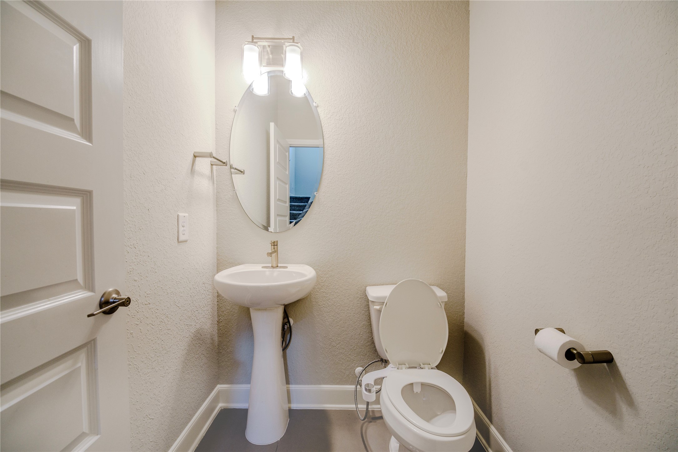 8609 Cedar Brook Point Drive Property Photo 8