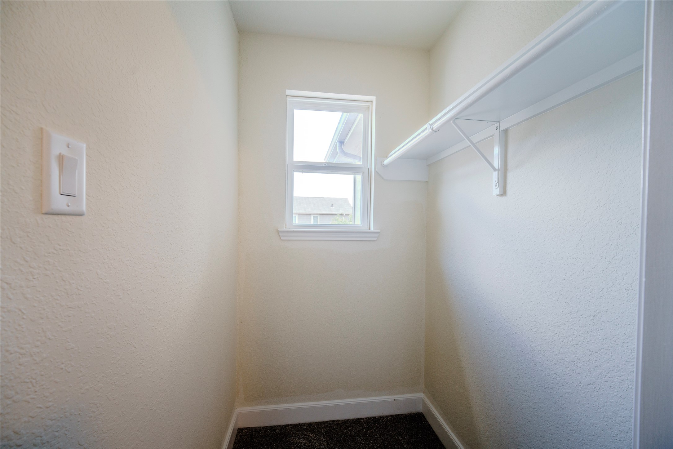 8609 Cedar Brook Point Drive Property Photo 14