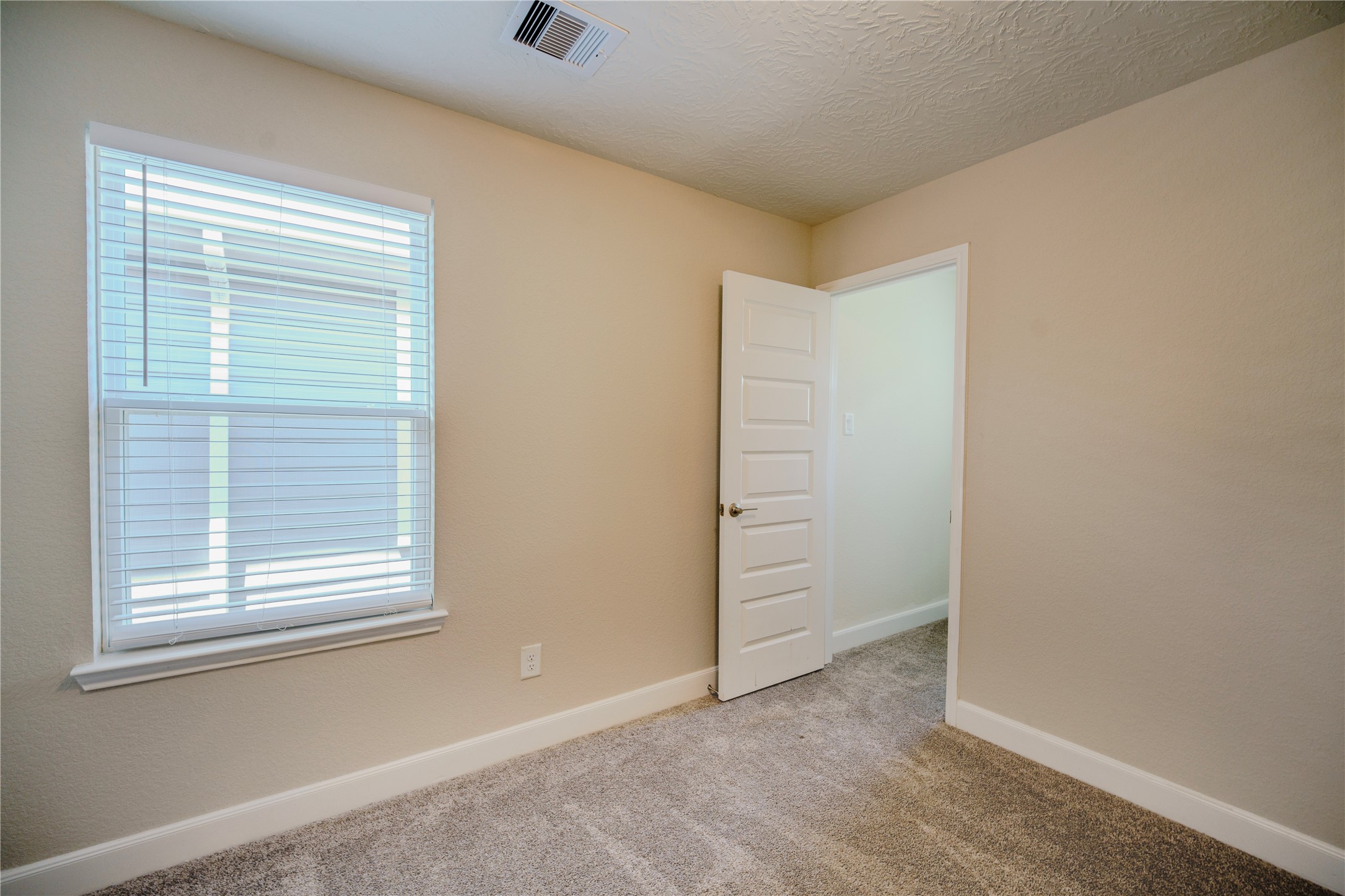 8609 Cedar Brook Point Drive Property Photo 16