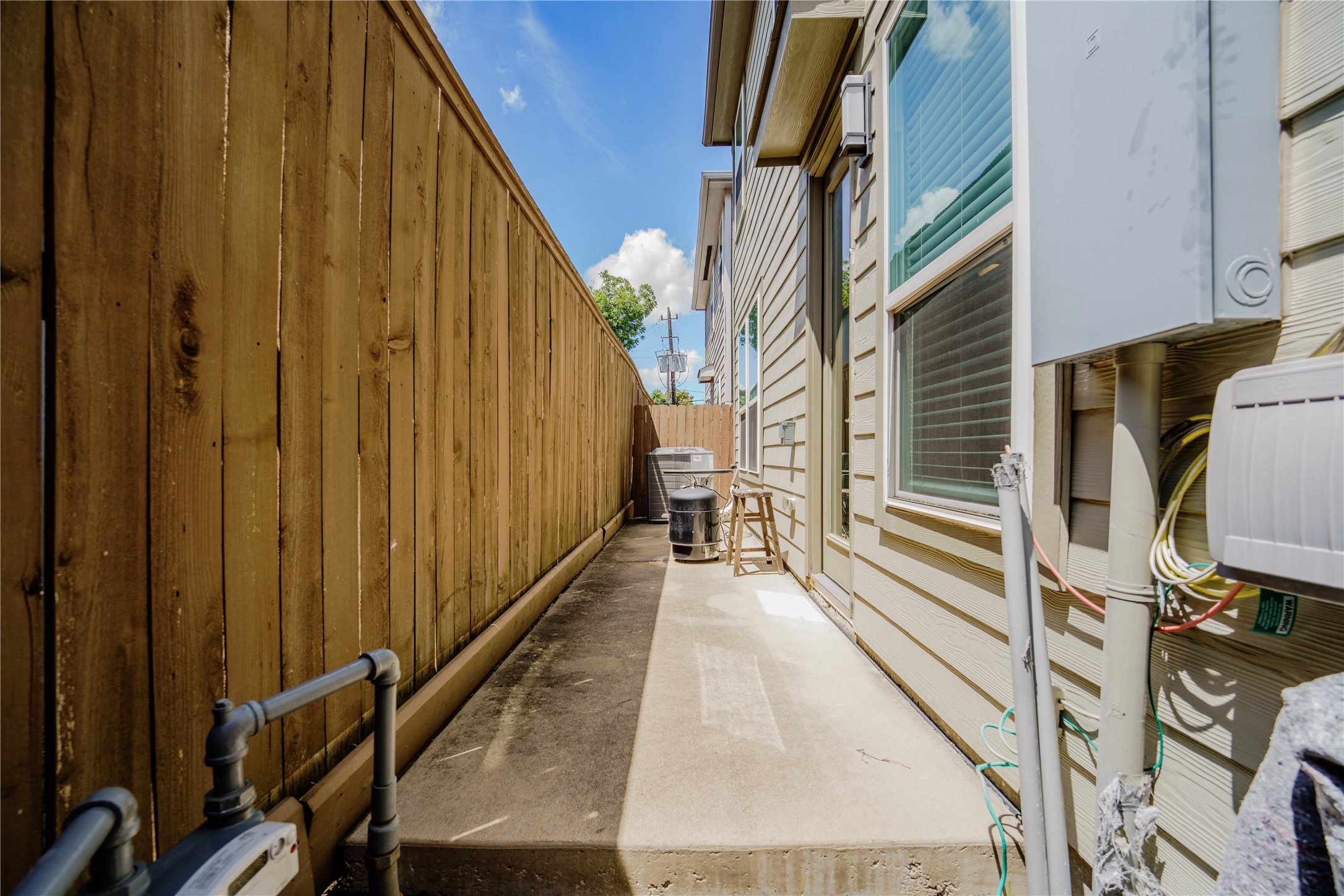 8609 Cedar Brook Point Drive Property Photo 22
