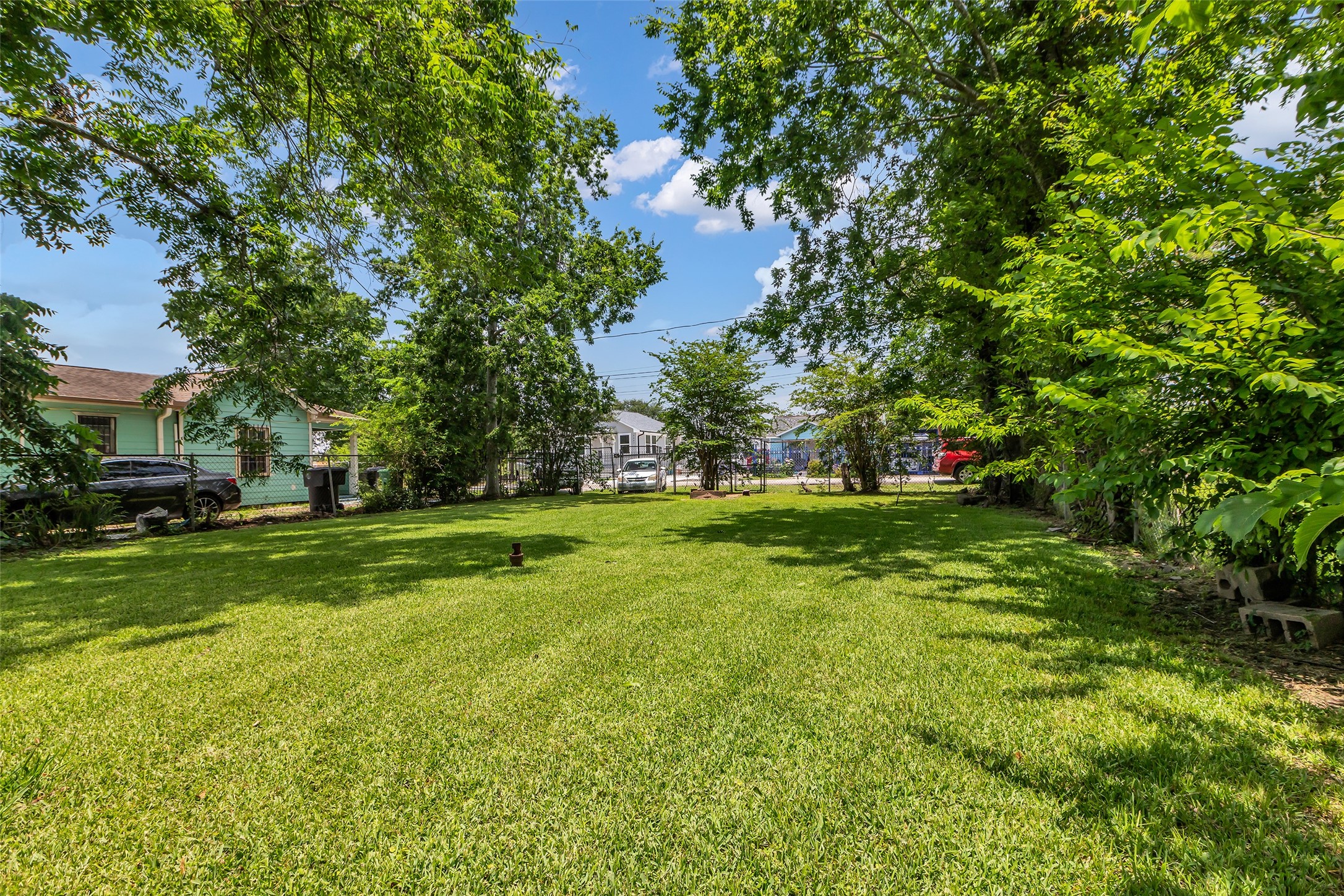 4012 Jewel Street Property Photo 6