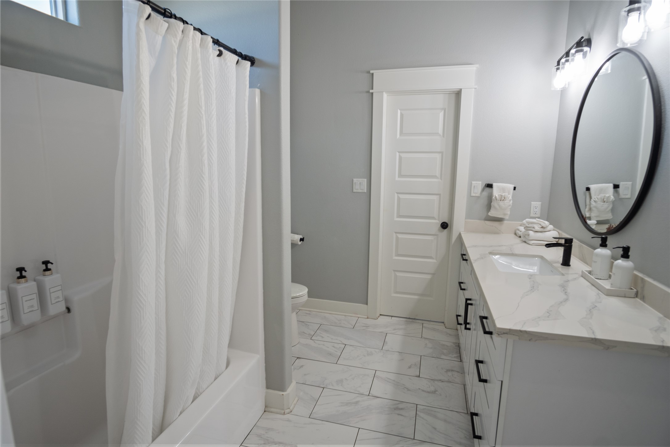962 Meynig Drive Property Photo 27