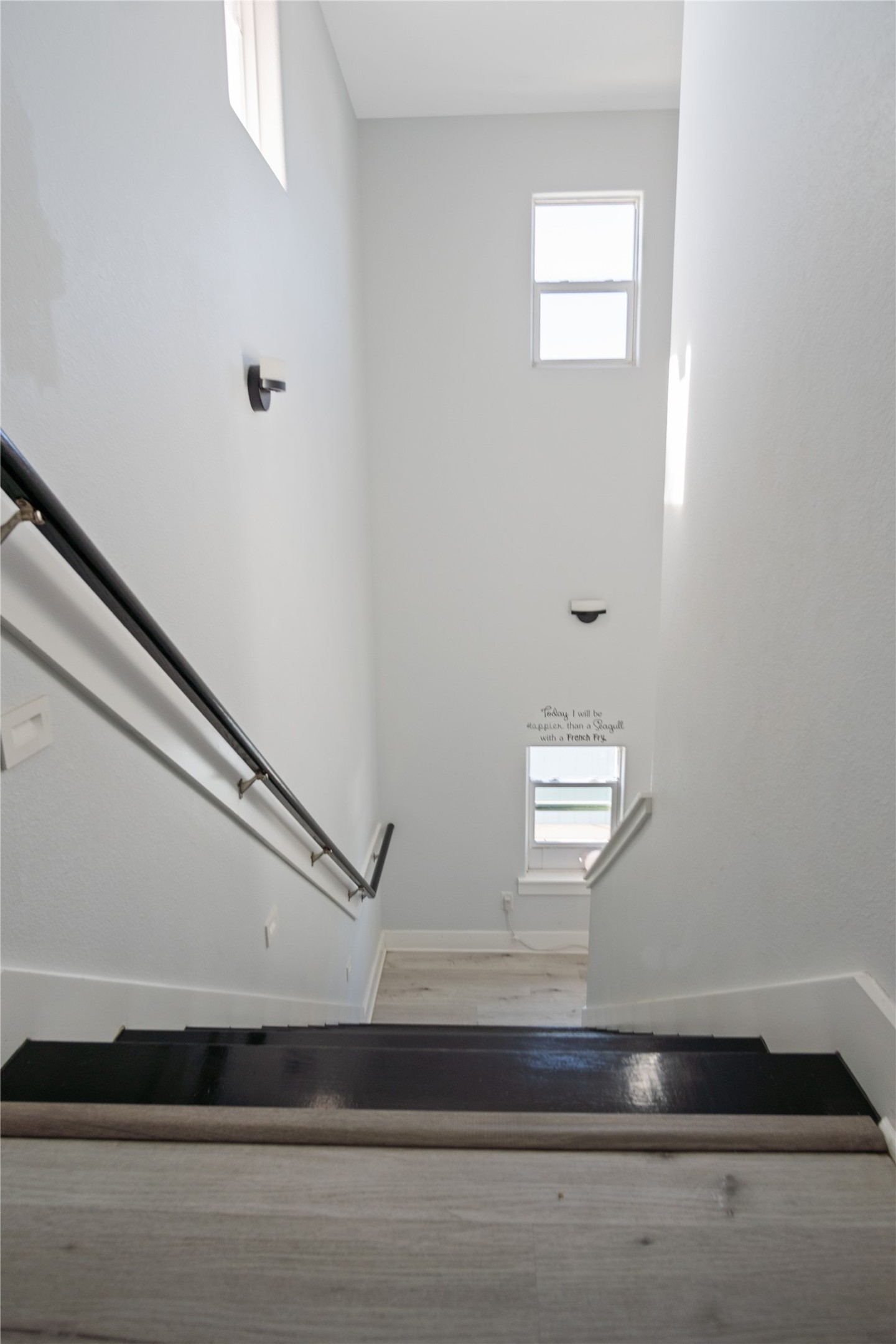 962 Meynig Drive Property Photo 30