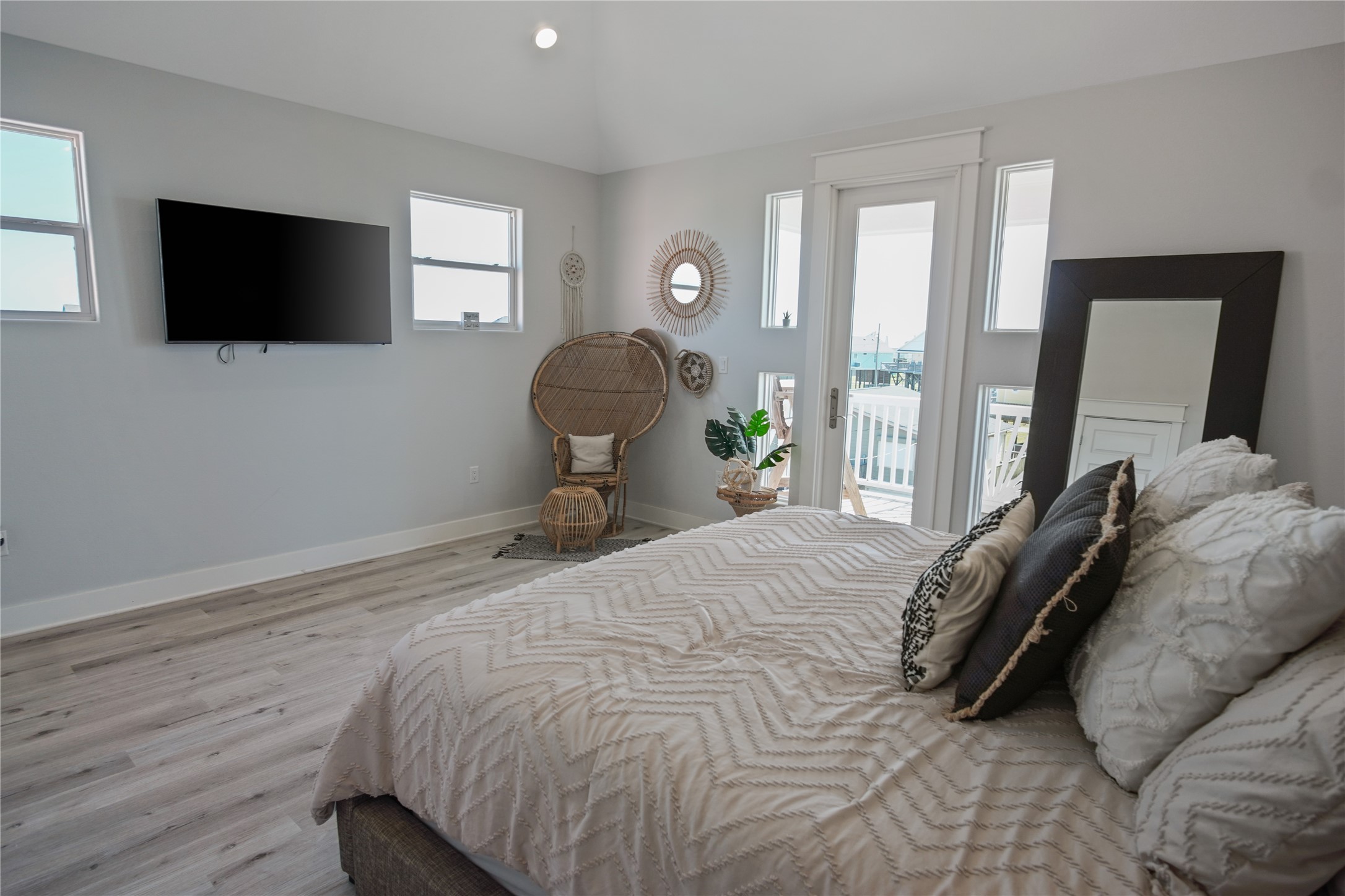 962 Meynig Drive Property Photo 31