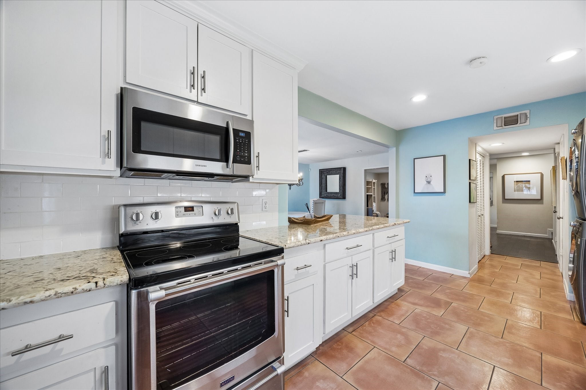 12941 Trail Hollow Drive Property Photo 10