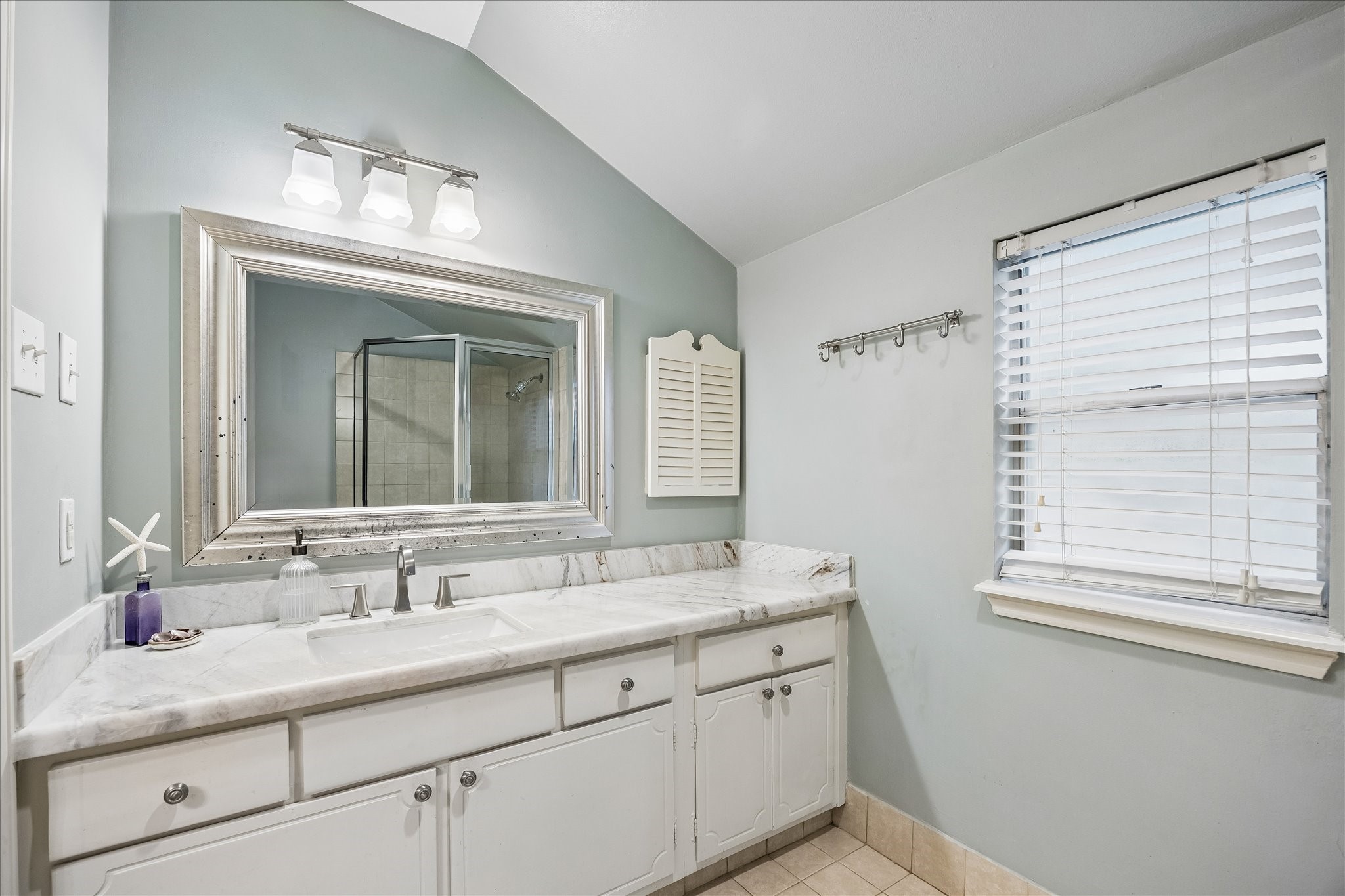 12941 Trail Hollow Drive Property Photo 16