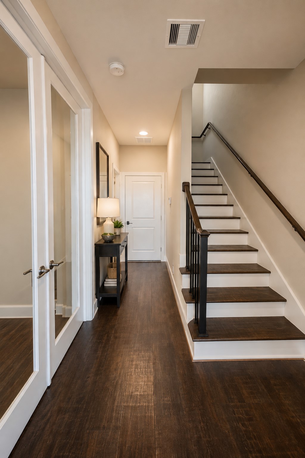 1621 Nagle Street Property Photo 3