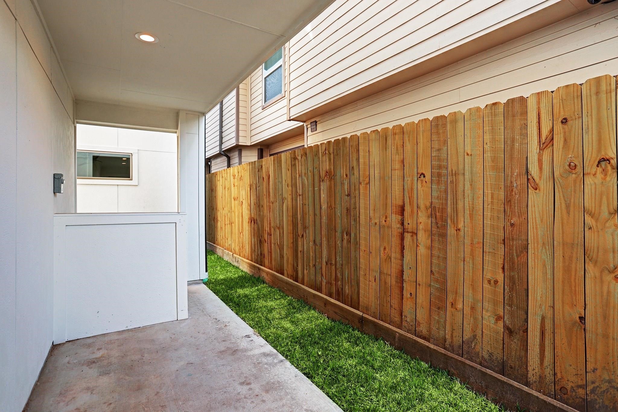 5422 Darling Street A Property Photo 25