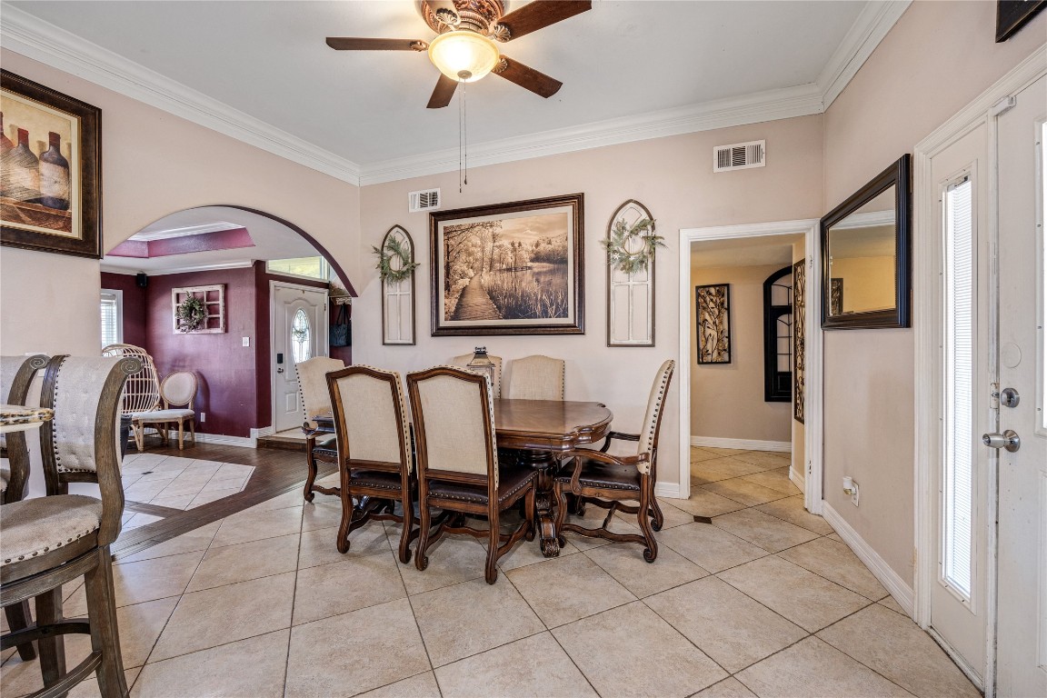 922 Gilpin Street Property Photo 8