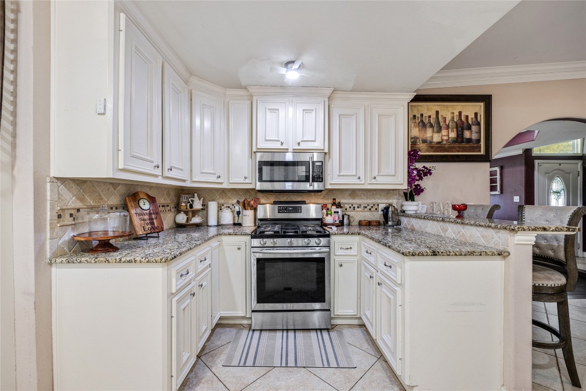 922 Gilpin Street Property Photo 11