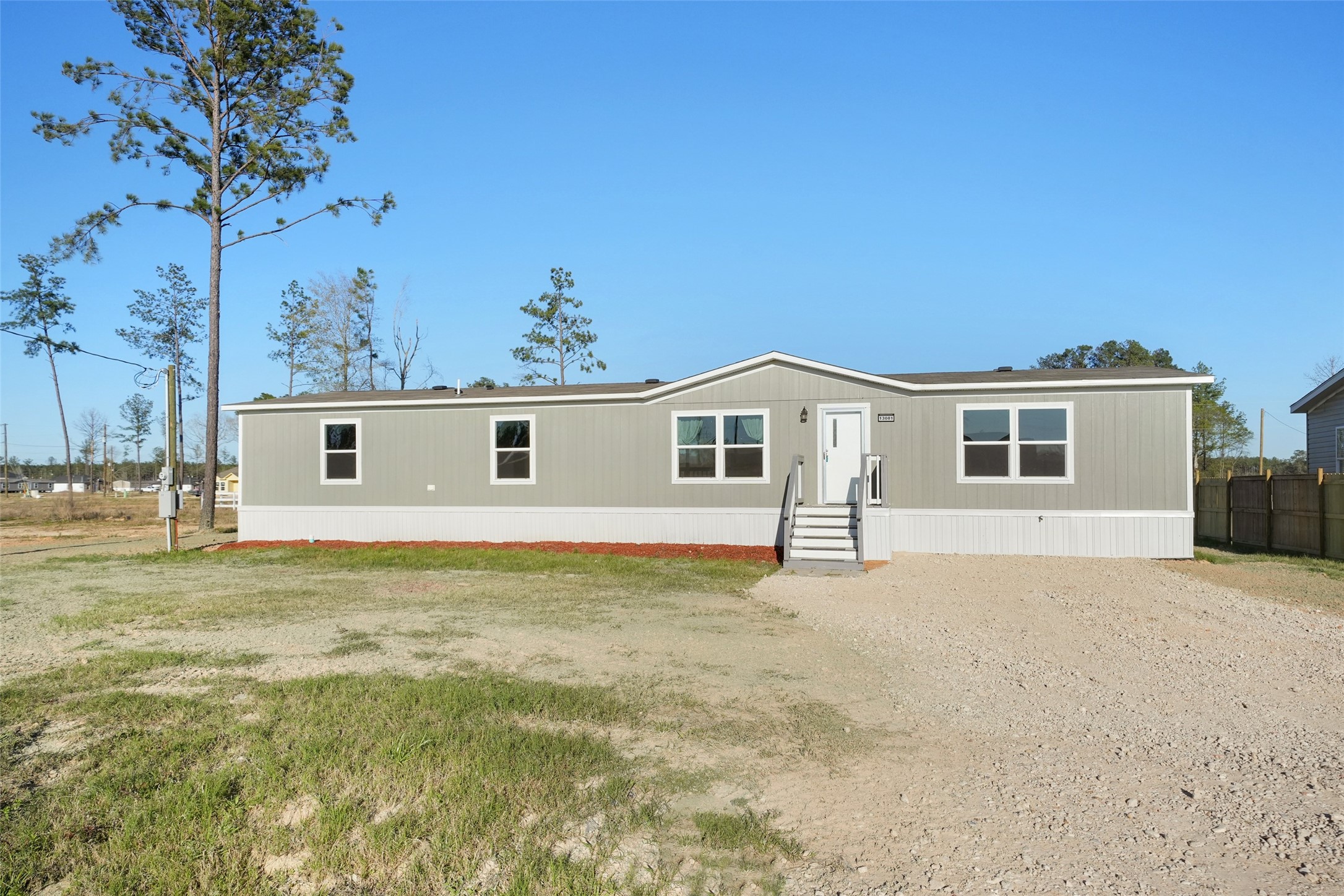 13081 Lewelling Drive Property Photo