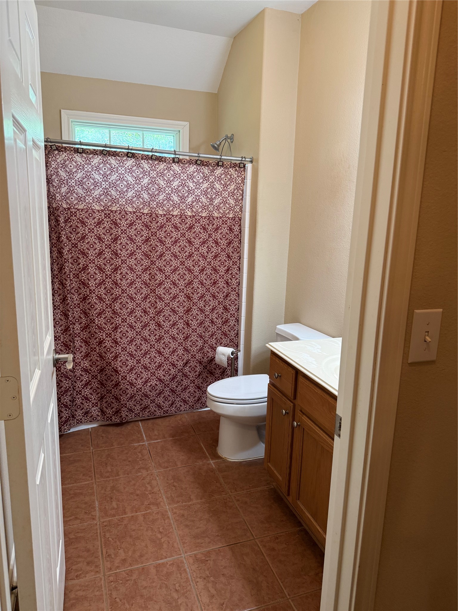 69 N Hill Avenue Property Photo 13