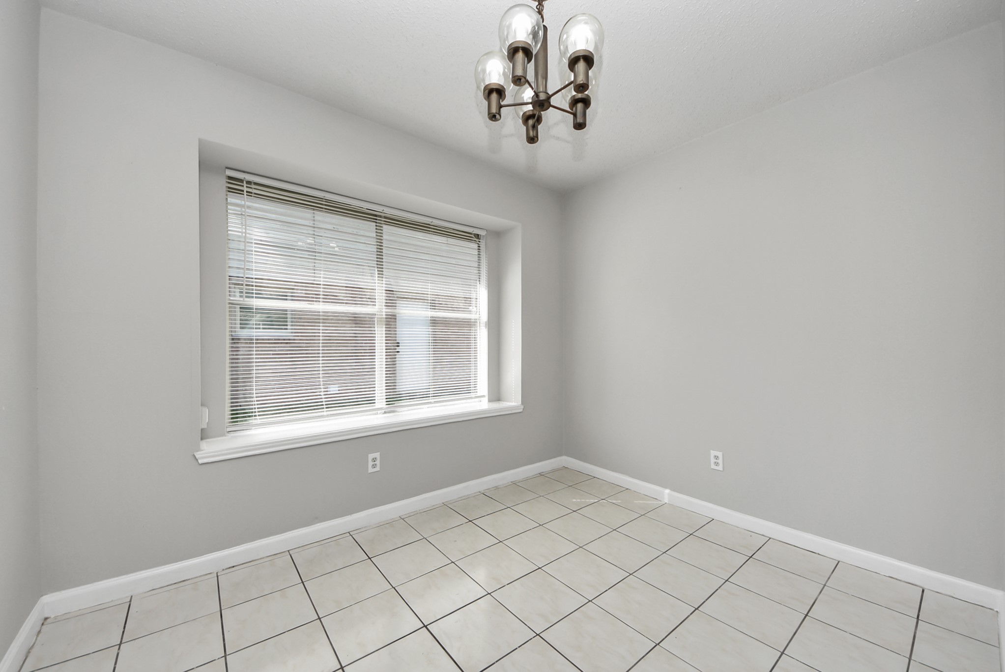 1911 Hammerwood Drive Property Photo 13