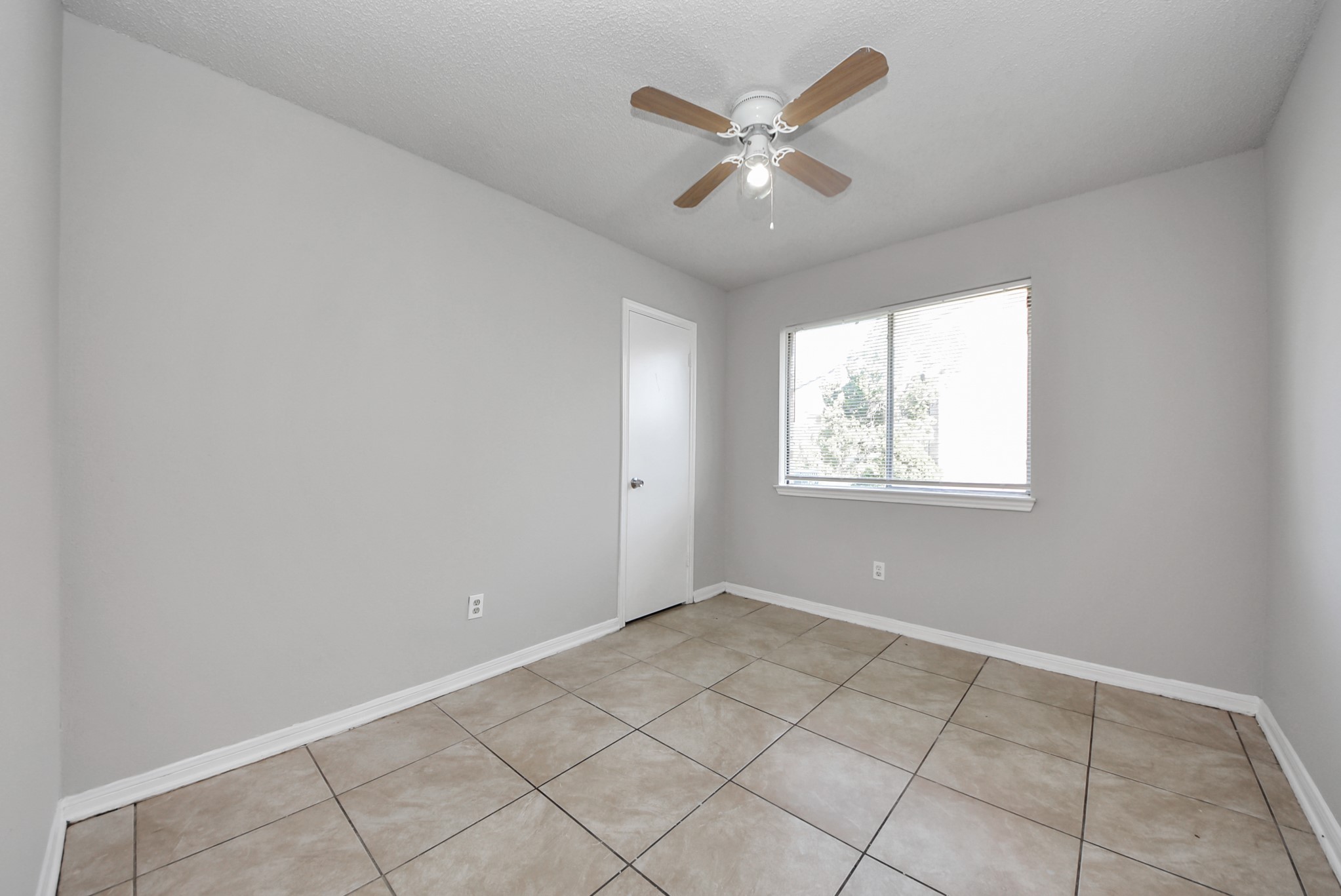 1911 Hammerwood Drive Property Photo 25