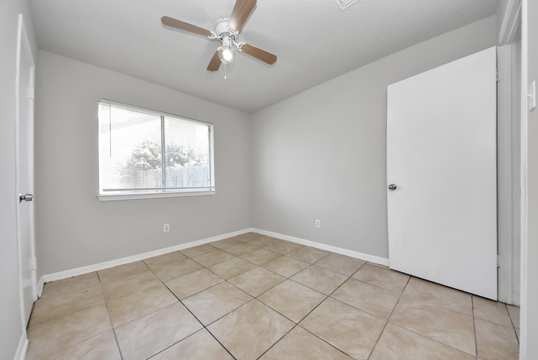1911 Hammerwood Drive Property Photo 26