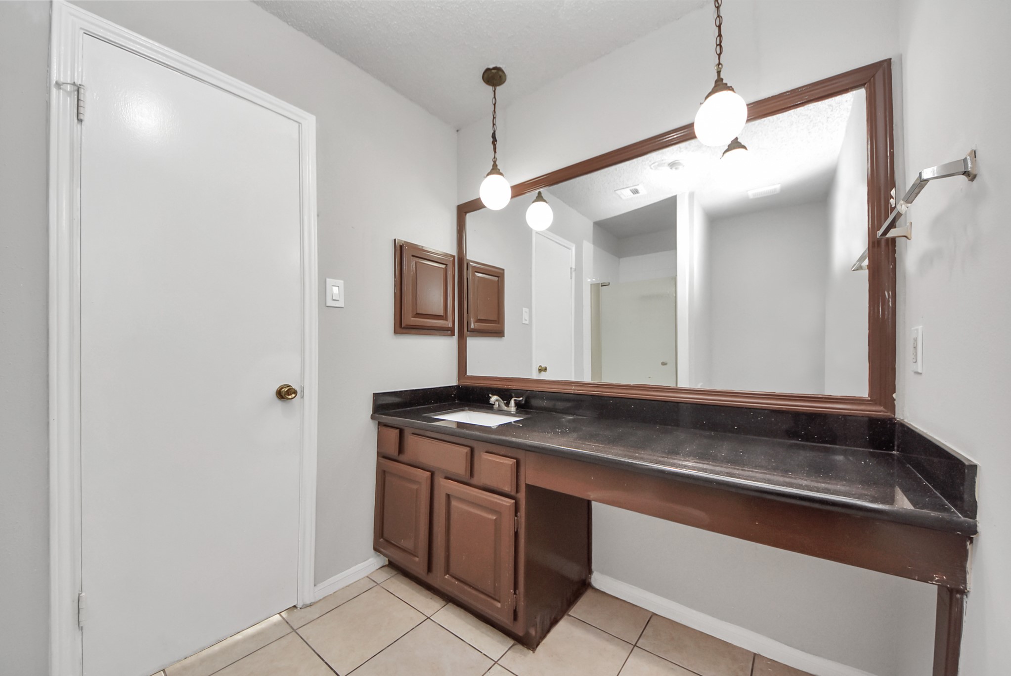 1911 Hammerwood Drive Property Photo 31