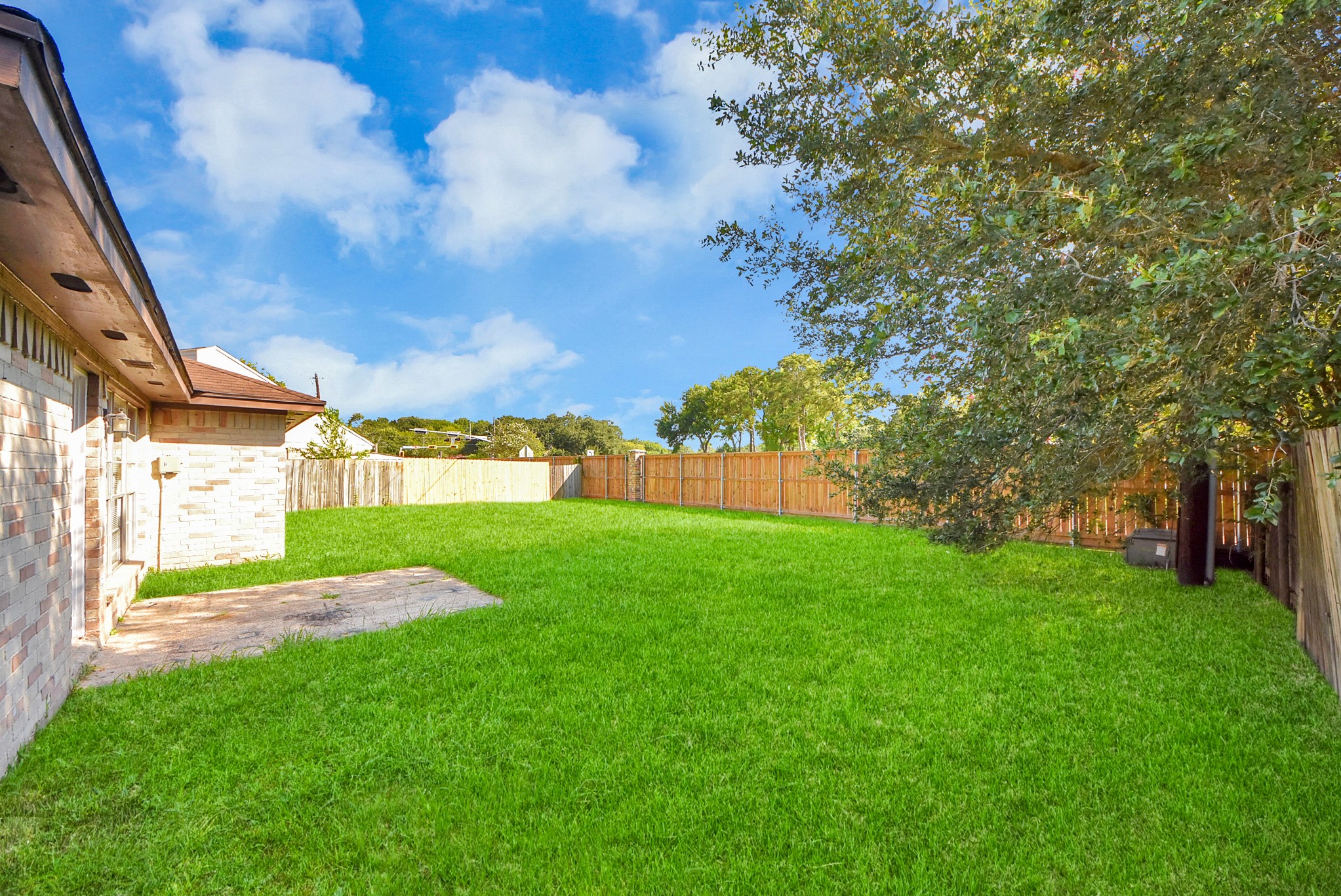 1911 Hammerwood Drive Property Photo 38