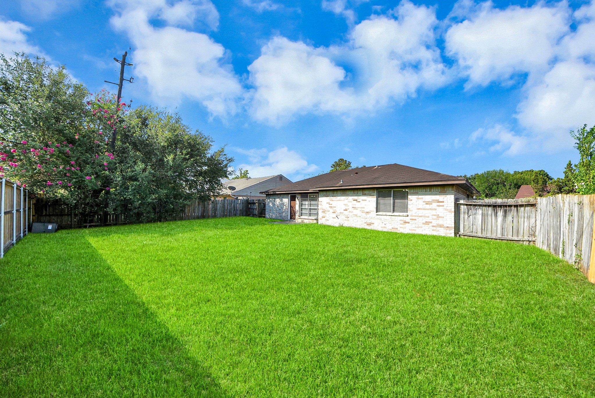 1911 Hammerwood Drive Property Photo 39