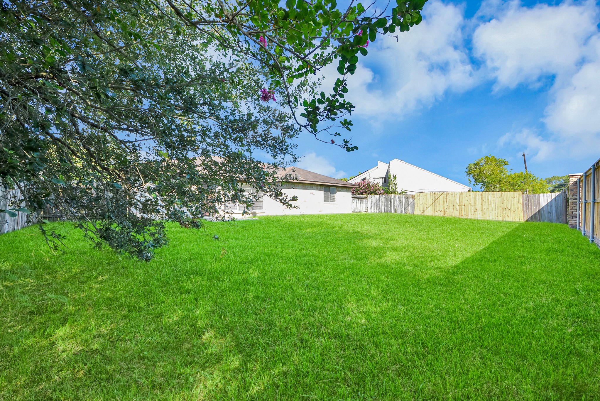 1911 Hammerwood Drive Property Photo 40
