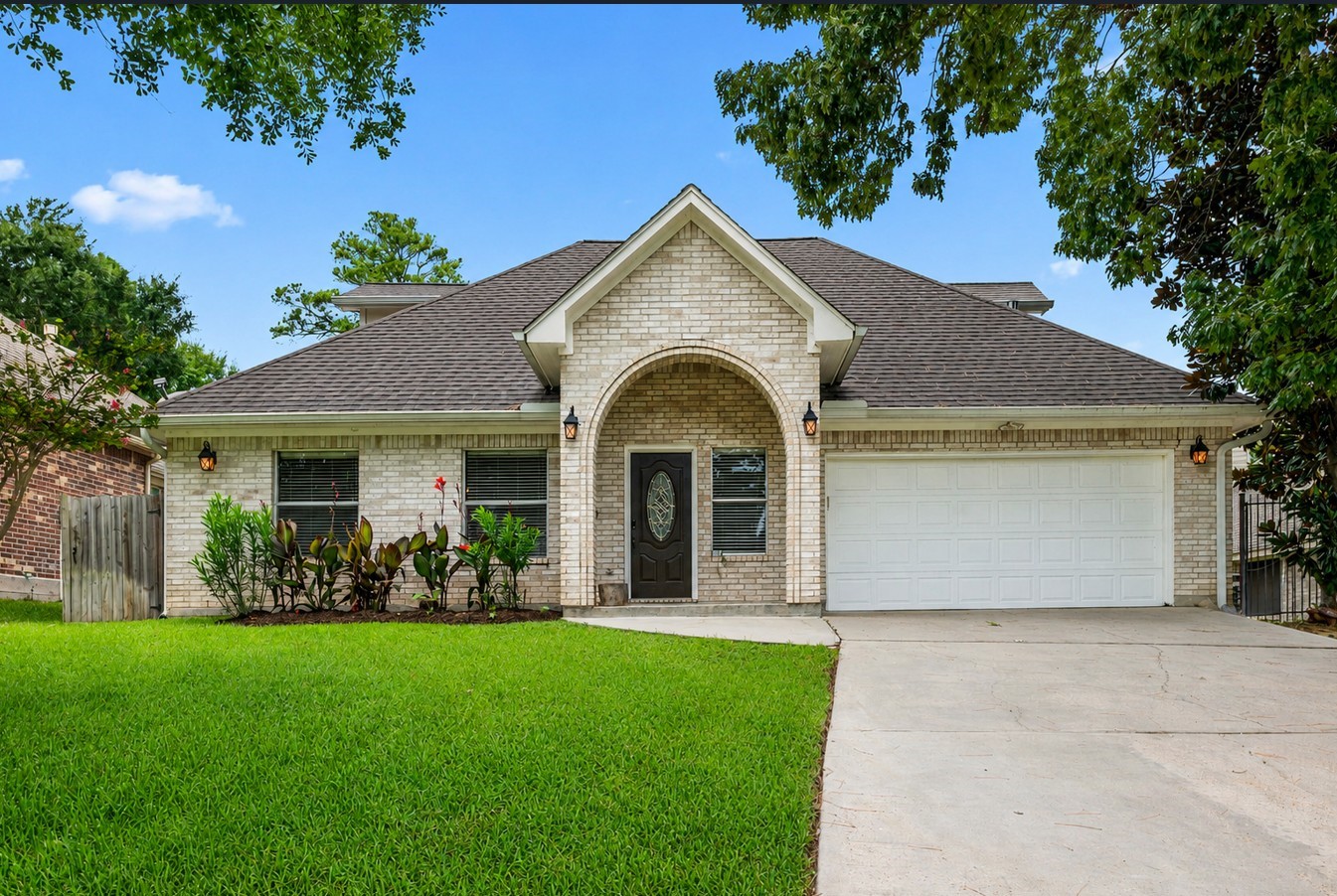 3737 Whisper Walk Property Photo 5