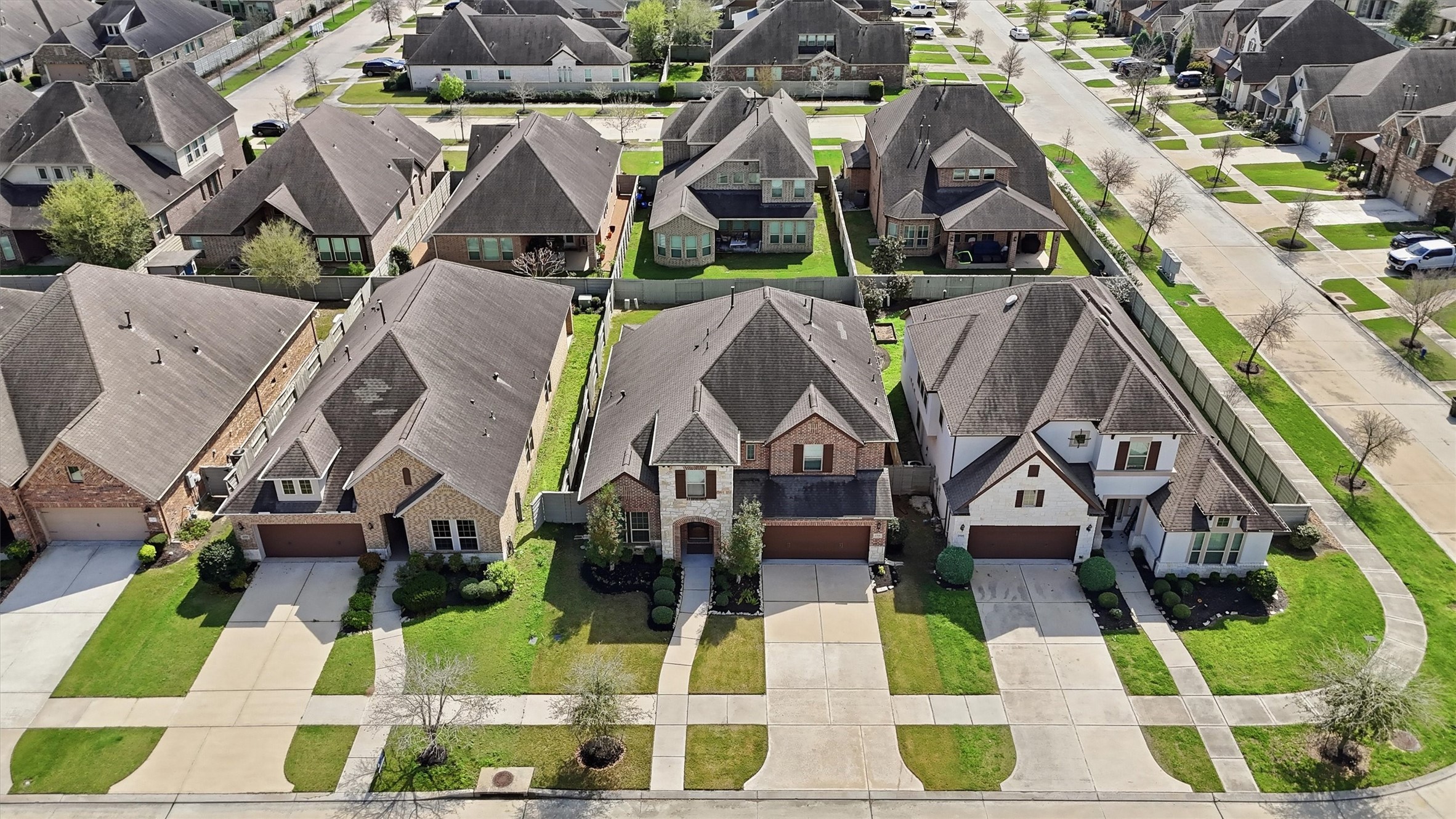 2514 Deerwood Heights Lane Property Photo 4