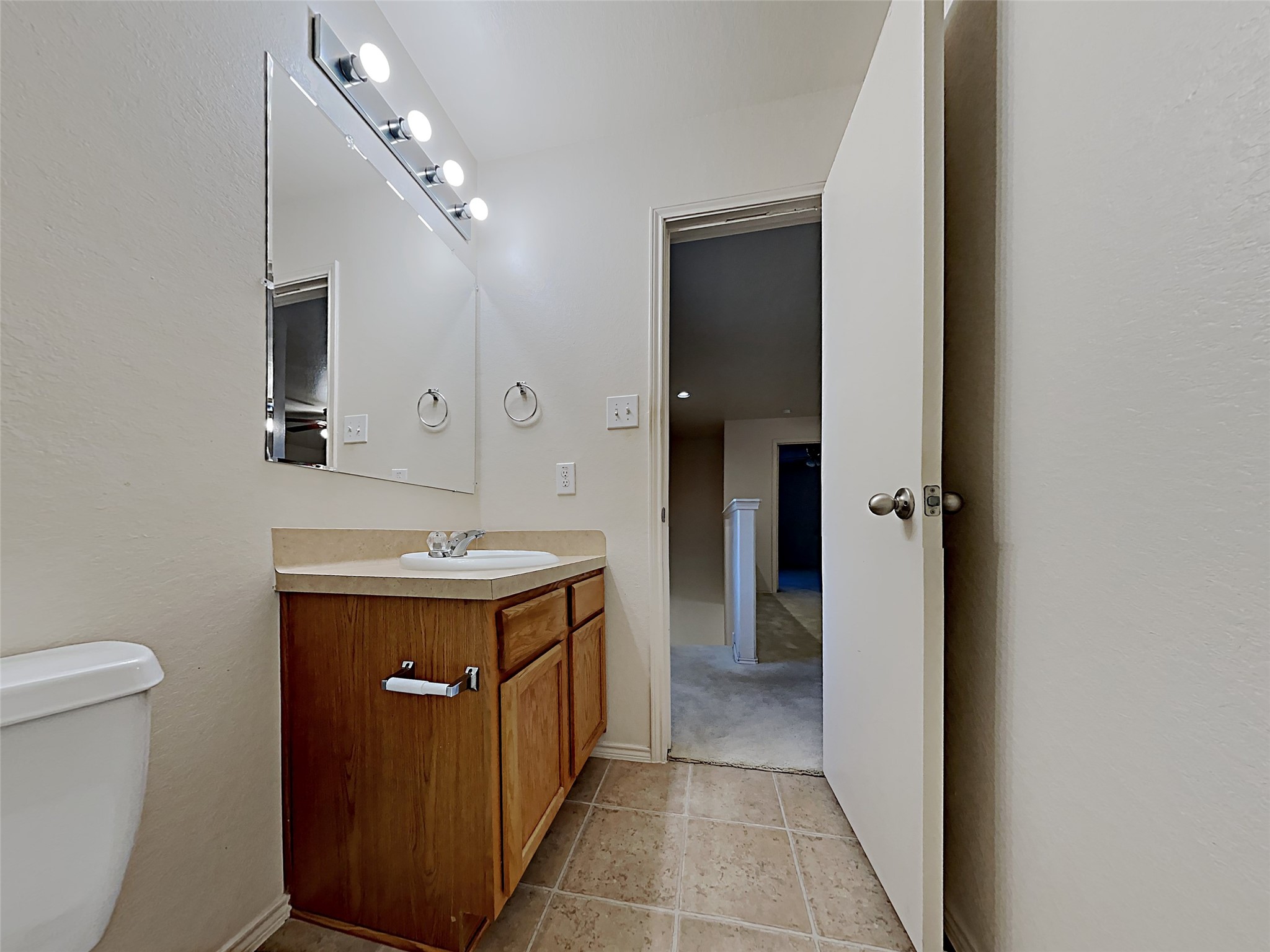 1118 Curtis Crossing Property Photo 5