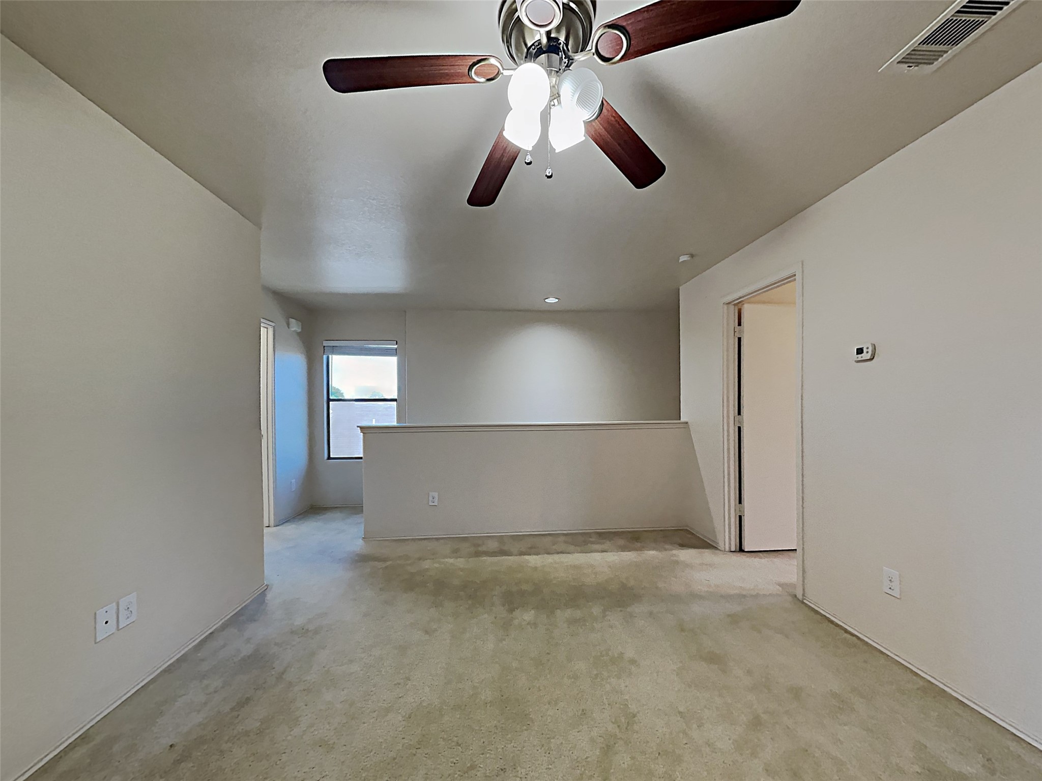 1118 Curtis Crossing Property Photo 6