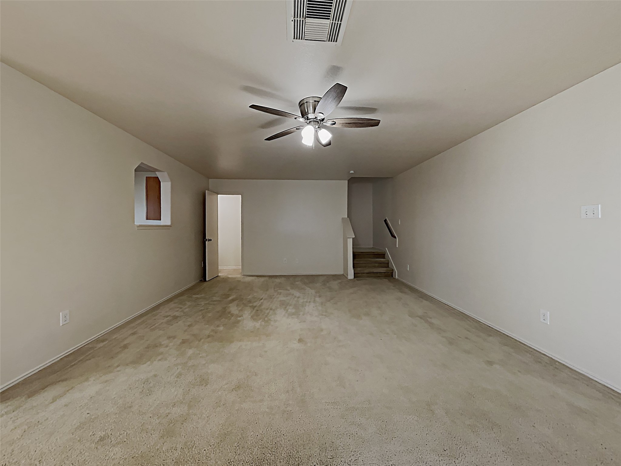 1118 Curtis Crossing Property Photo 9