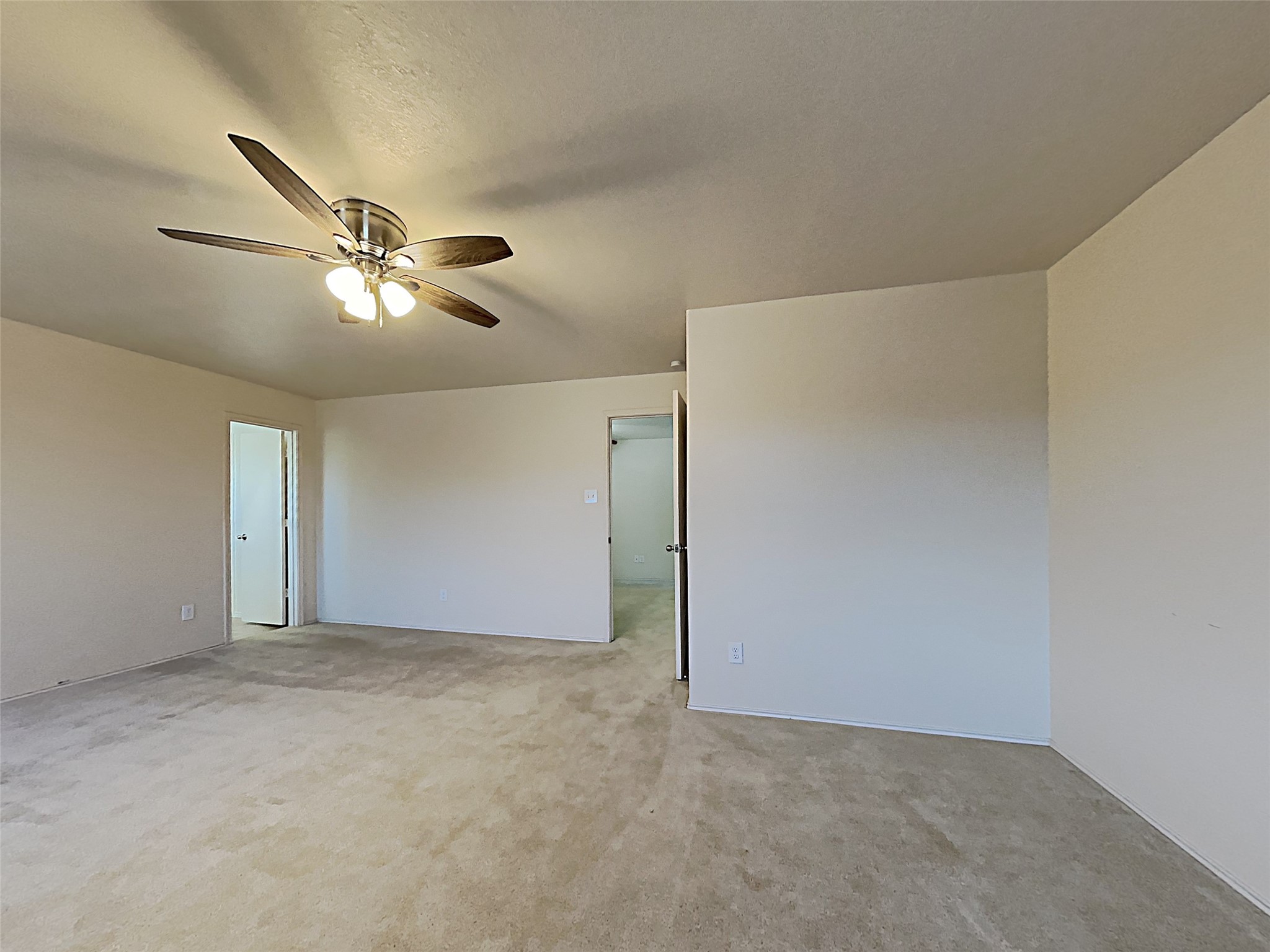 1118 Curtis Crossing Property Photo 10