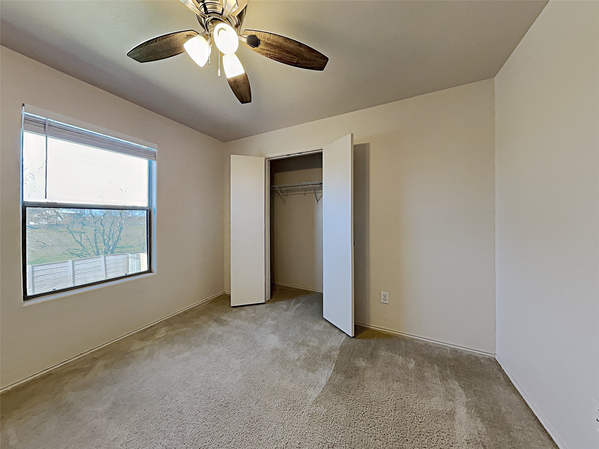 1118 Curtis Crossing Property Photo 13