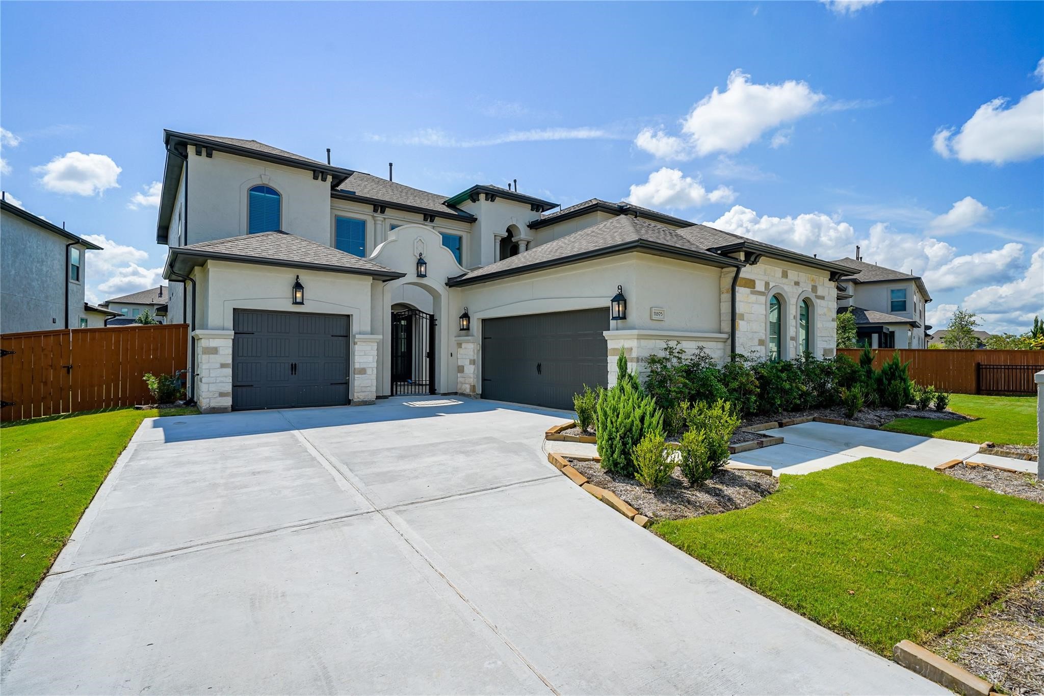 11803 Dalhousie Drive Property Photo 1