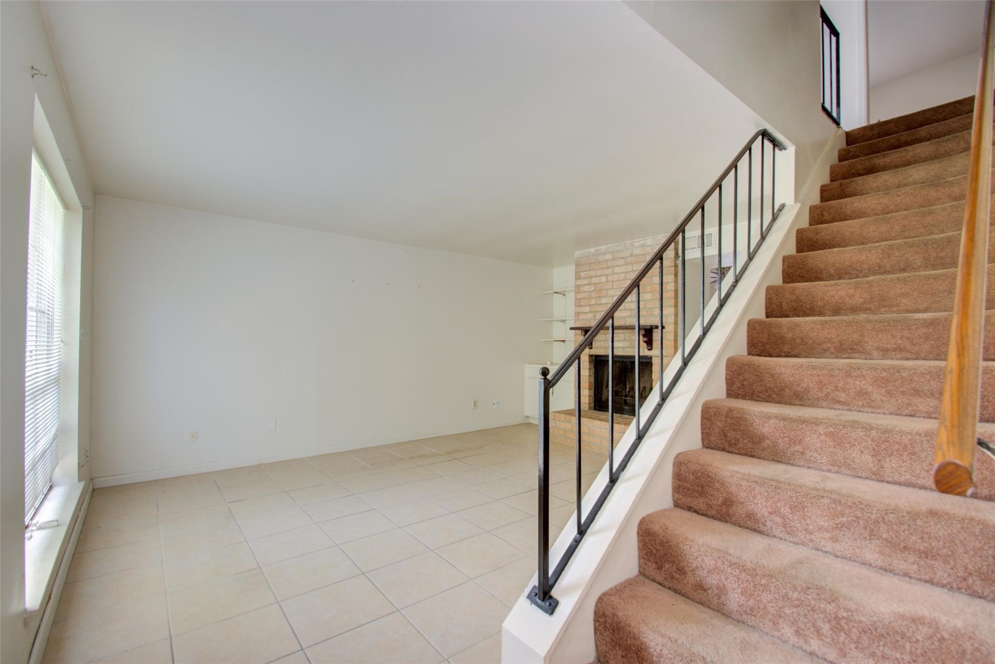 4124 Belle Park Drive E Property Photo 6