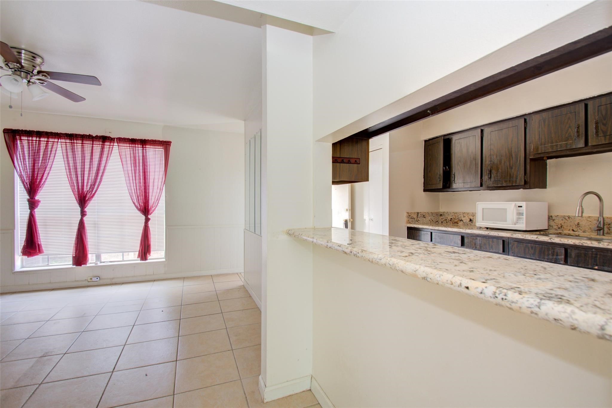 4124 Belle Park Drive E Property Photo 9