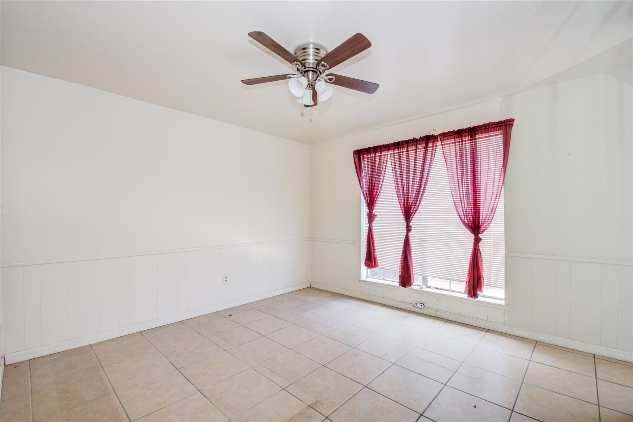 4124 Belle Park Drive E Property Photo 10