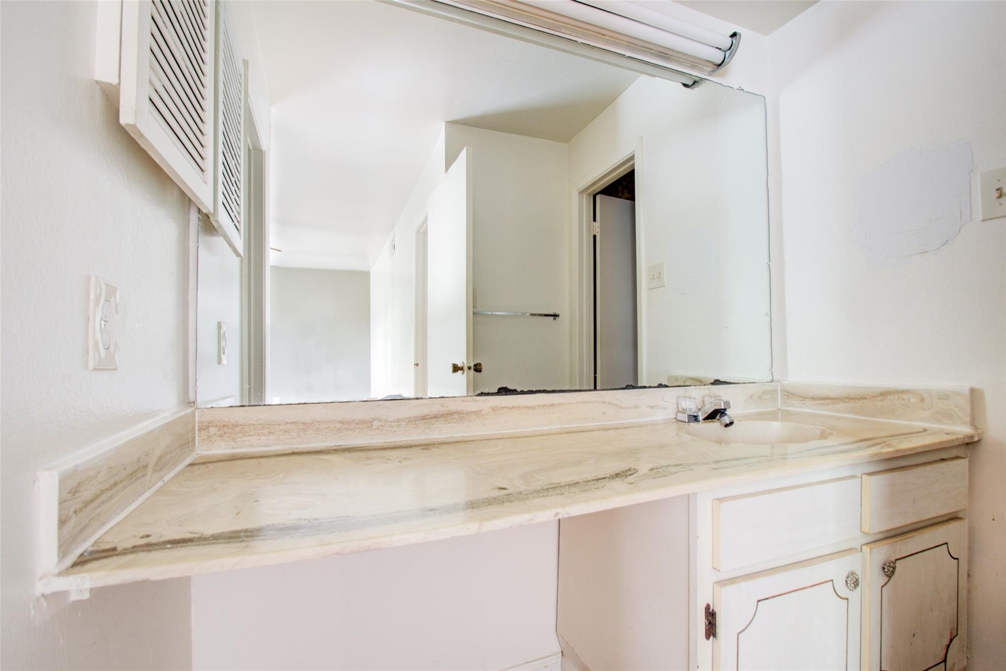 4124 Belle Park Drive E Property Photo 23